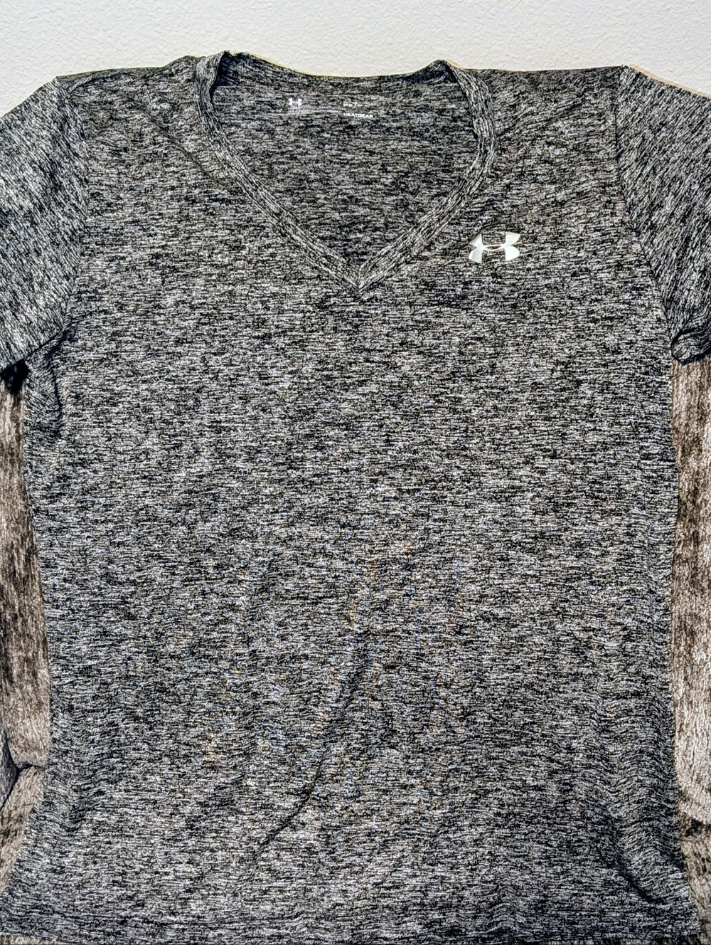 Under Armor, Heathered Black, Short Sleeve, Dry Fit, V-neck Top - Ladies Size M